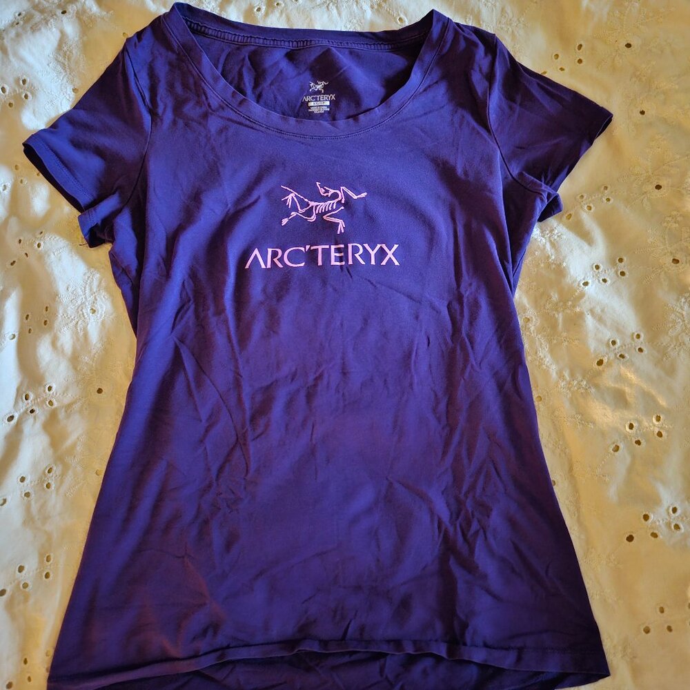 Women's Arcteryx T-shirt